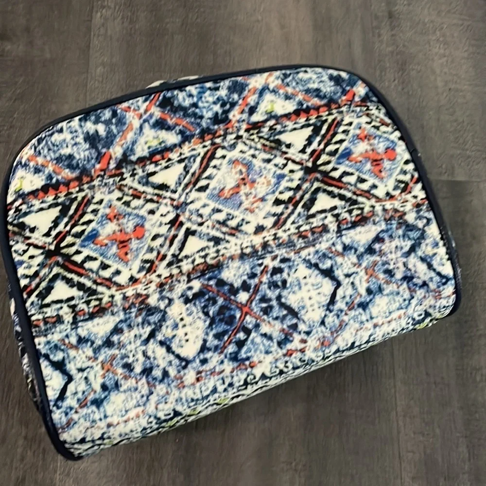 Aimee Kestenberg travel cosmetic